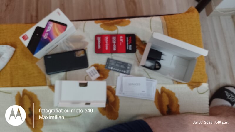 De vanzare mobil TCL.